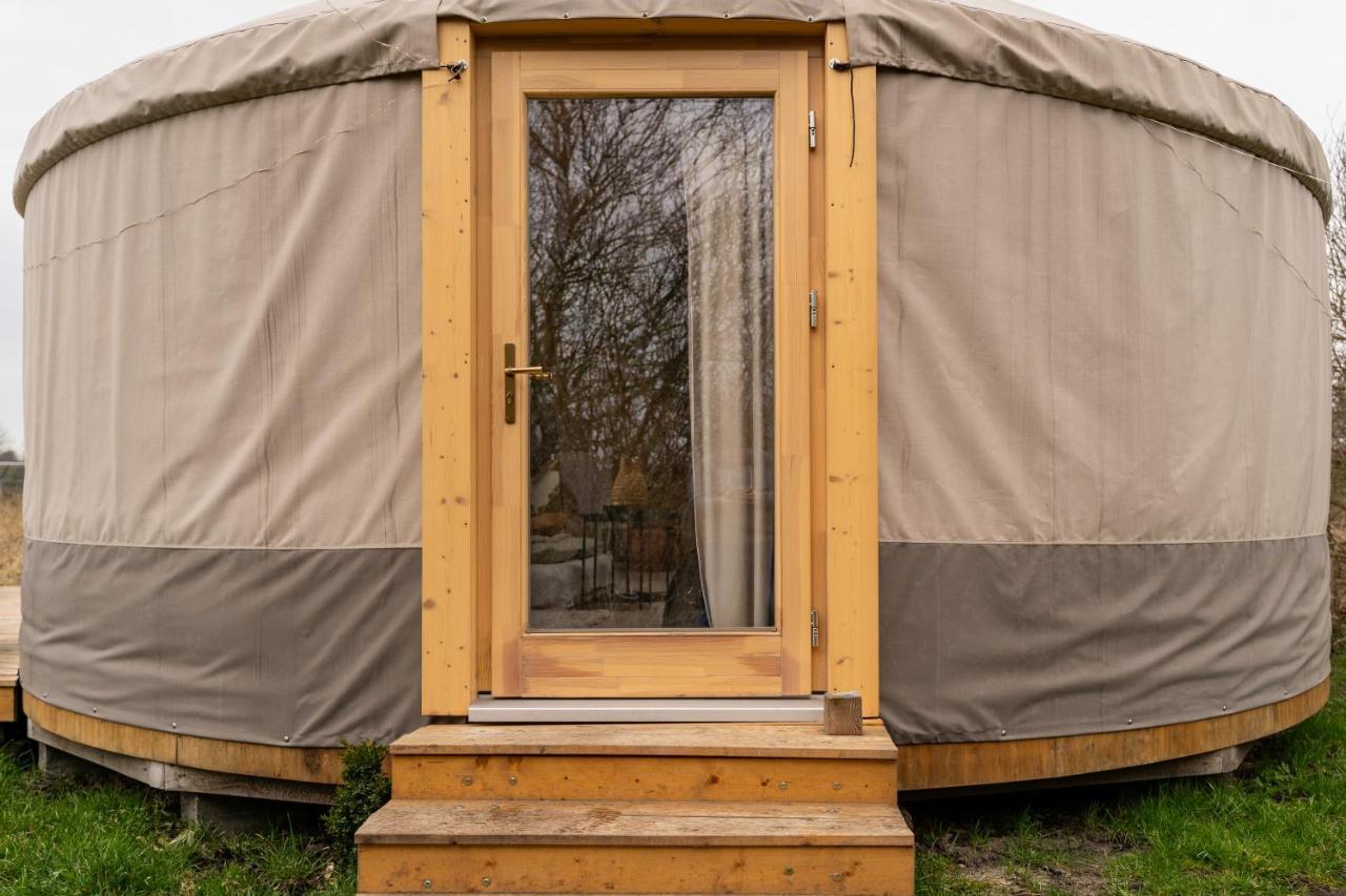 Jurty Glamping Hotel Gostynin Kültér fotó