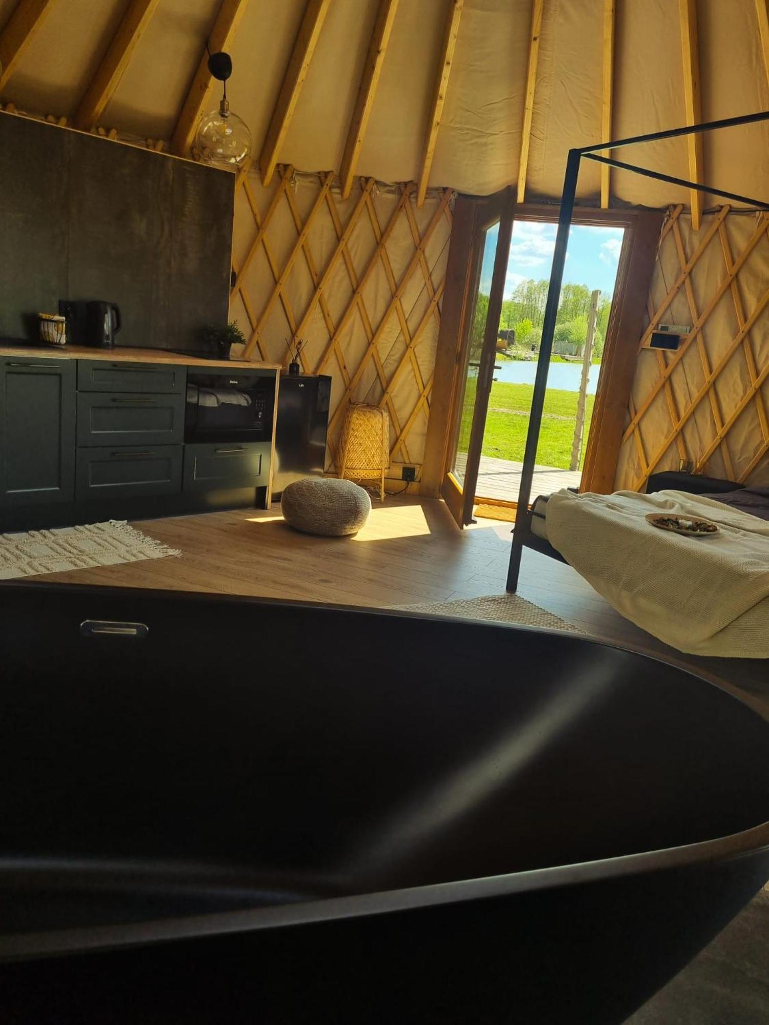 Jurty Glamping Hotel Gostynin Kültér fotó