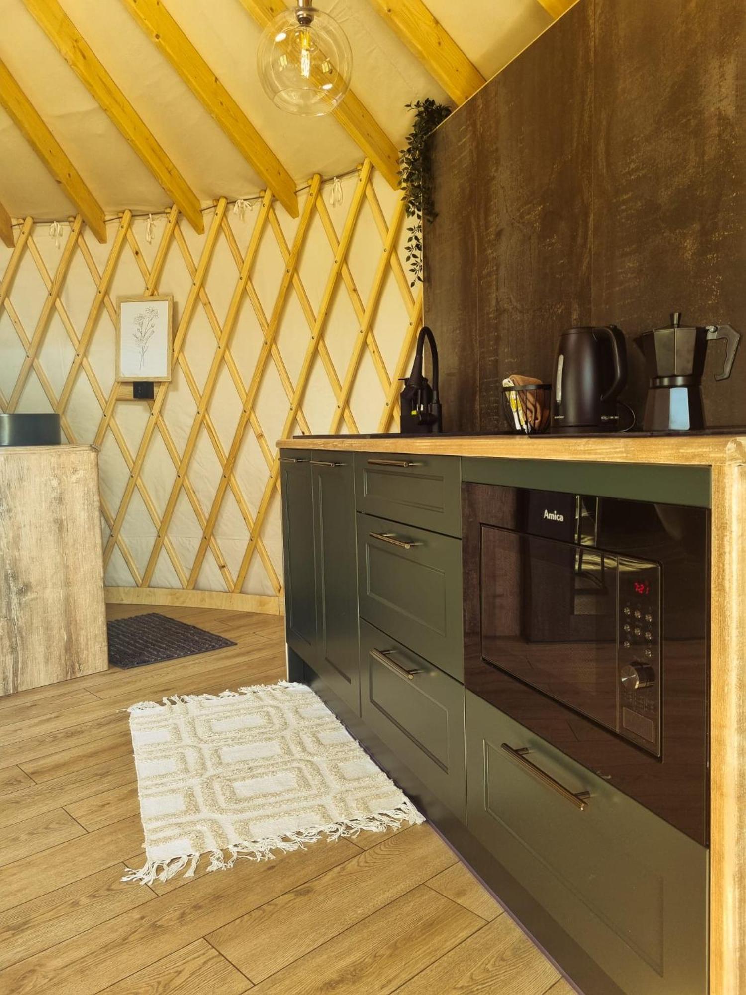 Jurty Glamping Hotel Gostynin Kültér fotó